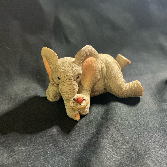 Tuskers Collection set of 3 - Picture 6 of 8